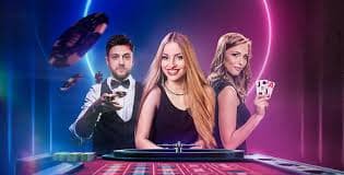 99world ကာစီနို ဂိမ်းခန်း — Baccarat နှင့် Roulette မြင်ကွင်း